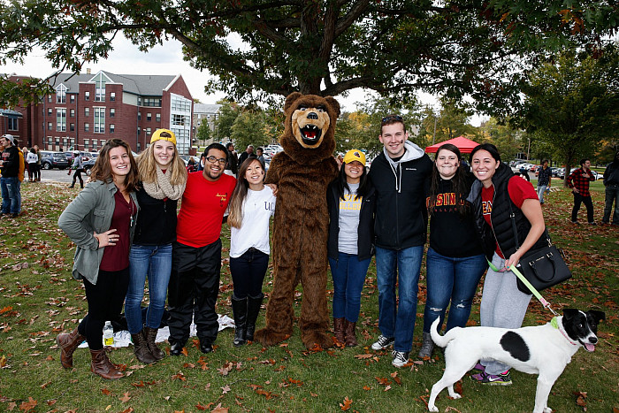 During the Ursinus 2015 Homecoming events at Ursinus College in Collegeville, PA. (Photo by Brian Garfinkel)