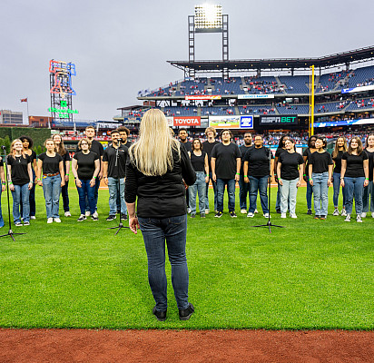 Voices of Ursinus sing the National Anthem at Phillies game