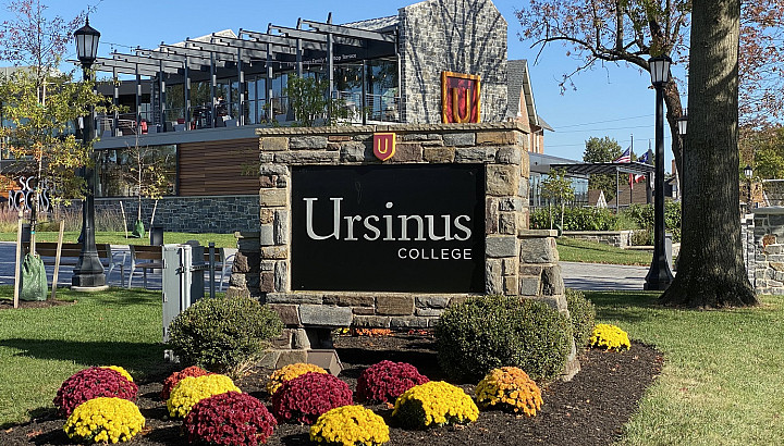 Ursinus sign with Commons