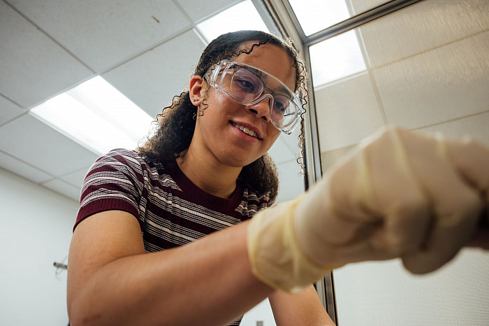 Liana Davis '26 is one of three students who will bring their carbon nanotube research to MIT this winter.