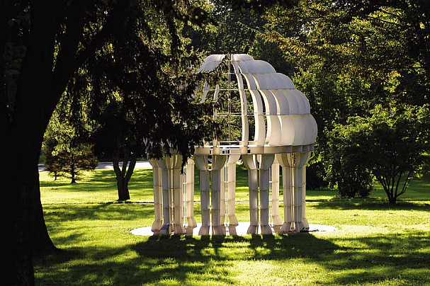 Mary Ann Unger, Temple, 1986. Aluminum.