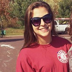 Olivia Tierney posing outside on the Ursinus campus