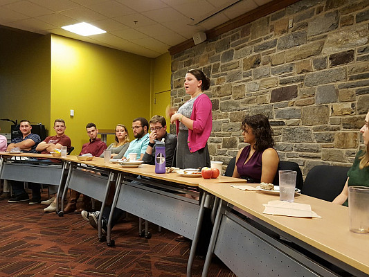 Ella McGill ’17 speaks about her internship and independent research, including time abroad in Uganda.(Learn more here.)