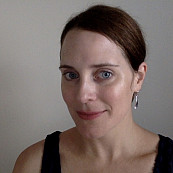 Headshot of Lauren Wynne