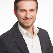 Dan DeHelian