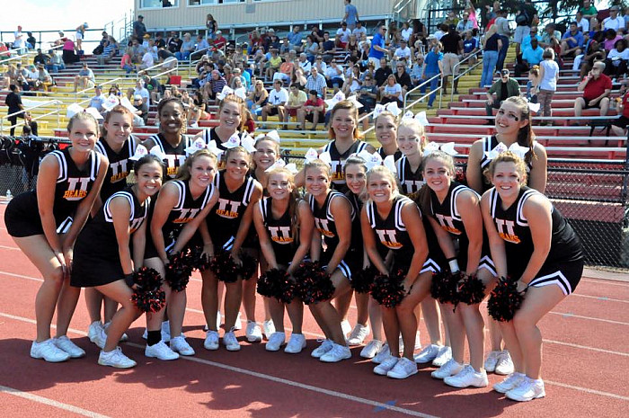 The Ursinus College Cheerleaders